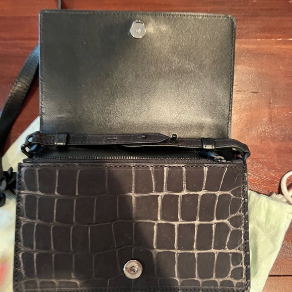 Off-White Authentic Snakeskin Shoulder Bag - Picture 2 of 6